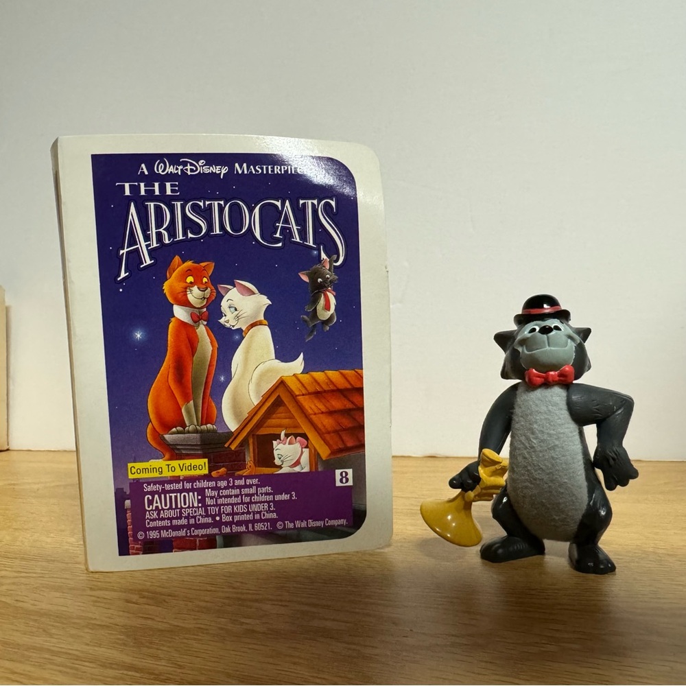 McDonald’s Happy Meal Disney Masterpiece Collection The Aristocats Cat Figurine